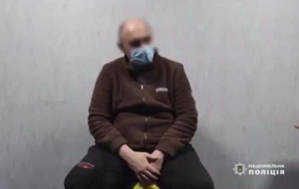 Опубликовано видео извинений мужчины, ударившего головой продавца