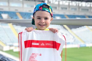 Пробежал марафон на беговеле: 4-летний одессит стал рекордсменом Украины