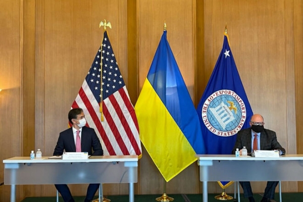 
США помогут развивать "самые амбициозные проекты" в Украине – стороны подписали меморандум на $3 млрд
