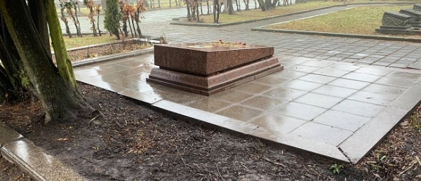 Во Львове опять отказались передать останки советского разведчика для перезахоронения в России