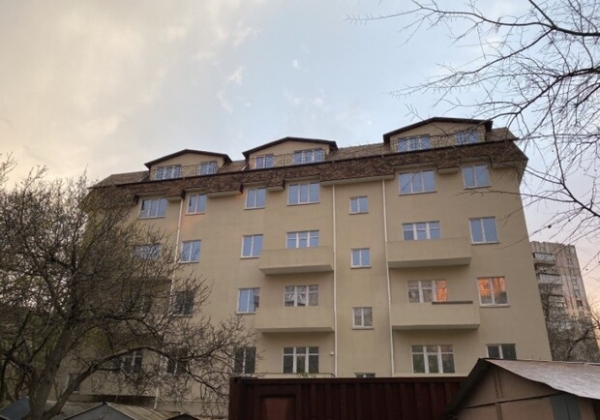Опасно для жизни: одесситов просят не покупать квартиры в незаконном доме