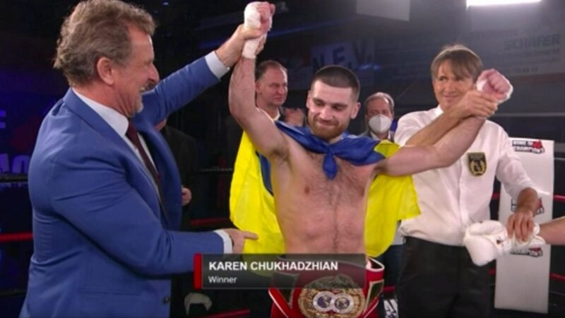 Українець Чухаджян побив боксера з&nbsp;Британії та&nbsp;взяв пояс IBF Inter-Continental: моменти бою