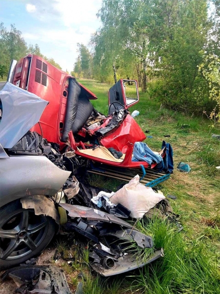 Масштабна ДТП під Києвом: загинула жінка, травмувалися діти (фото)