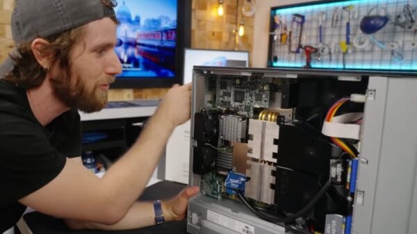 Блогер показал 18-килограммовую версию PlayStation 3 для разработчиков