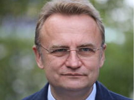 Майже 6 млн на&nbsp;таксі та&nbsp;систематичне преміювання своїх заступників: мер Львова Садовий знову потрапив у&nbsp;скандал