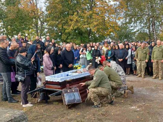 Про нього казали, що народився у сорочці, але цього разу дива не сталося: в боях за Роботине загинув герой з Буковини