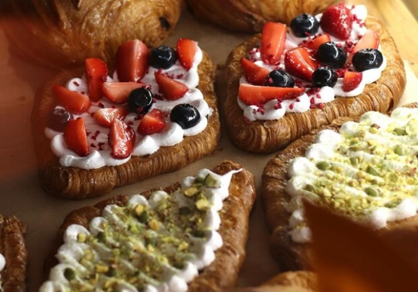 Новый вкусный тренд: где в Одессе попробовать плоские круассаны