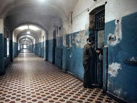 Спецназ звільнив заручників у&nbsp;ростовському сізо, терористів ліквідовано,&nbsp;&mdash; росЗМІ (фото, відео)