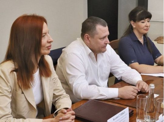 Витрати чиновниці перевищують офіційні доходи: розслідування BlackBox про заступницю мера Дніпра