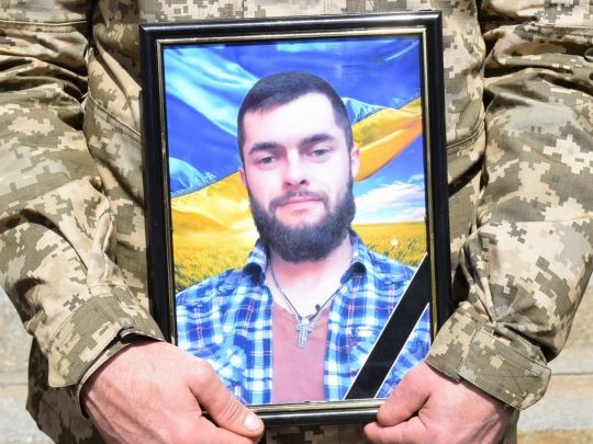 Вже визначився з датою весілля: на Донеччині поліг воїн з Хмельниччини