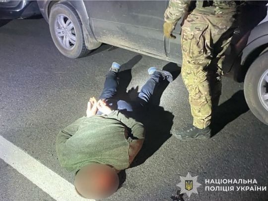 На Дніпропетровщині поліція знешкодила банду, яка системно грабувала агрокомпанії області