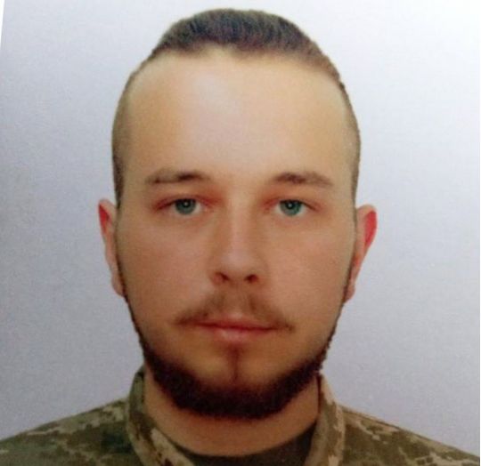 Пішов в ЗСУ після того, як росіяни вбили маму: на війні загинув 22-річний воїн із Сумщини