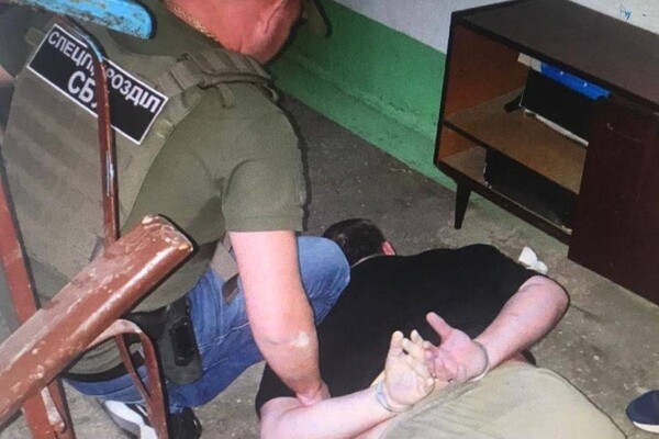 Сбывали наркотики у домов и супермаркетов: в Одессе вынесли приговор участникам преступной группы