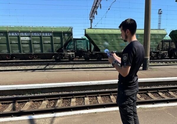 В Одессе на железной дороге ударило током мужчину: пострадавший в тяжелом состоянии