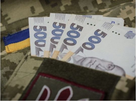 Додаткові 15 днів відпустки для військових та&nbsp;майже пів трильйона гривень на&nbsp;оборону: Рада ухвалила важливий закон
