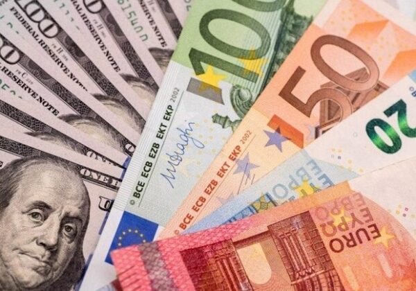 Курс валют в Украине 30 августа 2025: сколько стоит доллар и евро