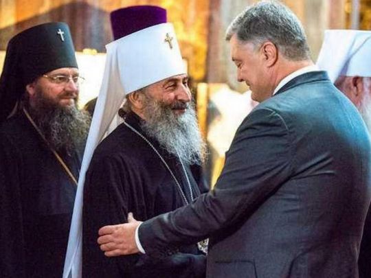 Порошенко закликав визнати УПЦ&nbsp;МП церквою агресора, хоча раніше був її&nbsp;меценатом та&nbsp;прислужував там паламарем,&nbsp;&mdash; Петро Олещук