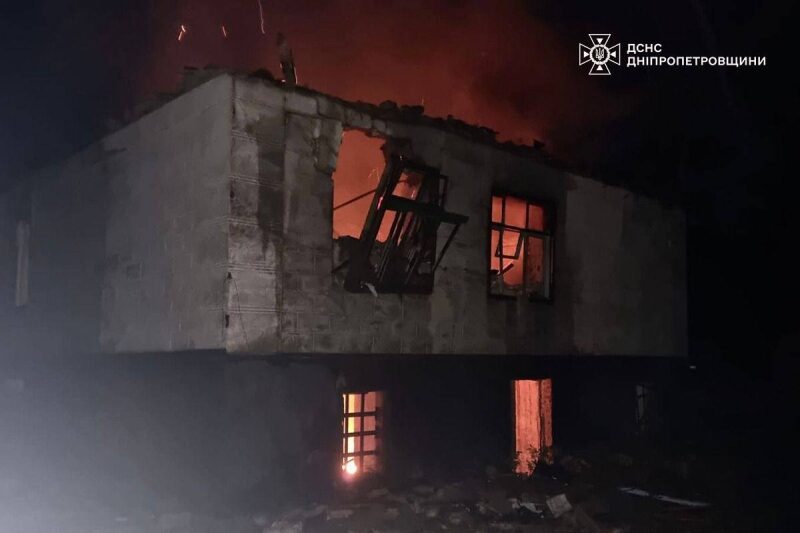 Ворожі БпЛА накрили Україну: палають підприємства, є&nbsp;загиблі і&nbsp;поранені (фото)
