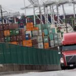 Новые тарифы США на деревообработку и мебель вступили в силу