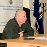 Голова Деснянського району Бахматов просить собі премію за наради та електронну пошту — ЗМІ