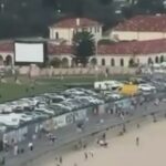 На популярному пляжі в Автралії терористи відкрили вогонь по людях, які святкували Хануку: є жертви (відео)