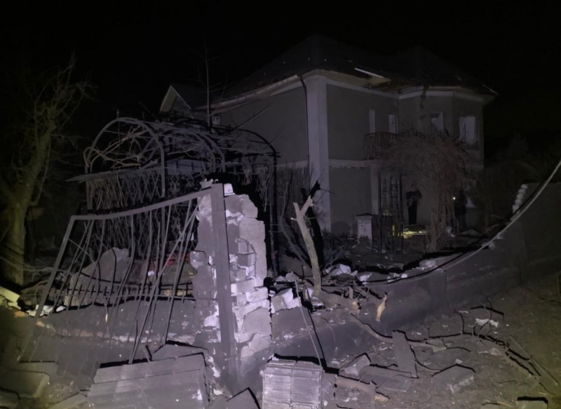 Ще&nbsp;одна неспокійна ніч: ракетний удар по&nbsp;Кривому Розі та&nbsp;атака на&nbsp;Запоріжжя (фото, відео)