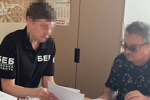 В Одессе присвоили деньги с помощи наркозависимых: среди подозреваемых депутат городского совета