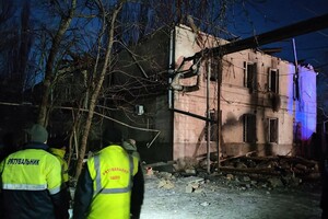 Ночные взрывы в Одессе: БпЛА попал в жилой дом (обновлено)