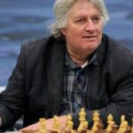 Помер видатний шахіст, який боровся за світову корону з Карповим (фото)