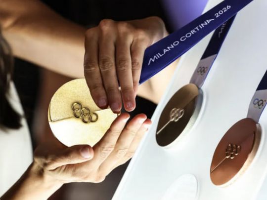 Вдвічі дорожче, ніж у&nbsp;Парижі-2024: скільки коштують золоті олімпійські медалі зимових Ігор-2026 (відео)