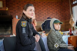 В Одесской области полицейские и дети из Луганской области отдохнули на ферме В Одесской области полицейские и дети из Луганской области отдохнули на ферме