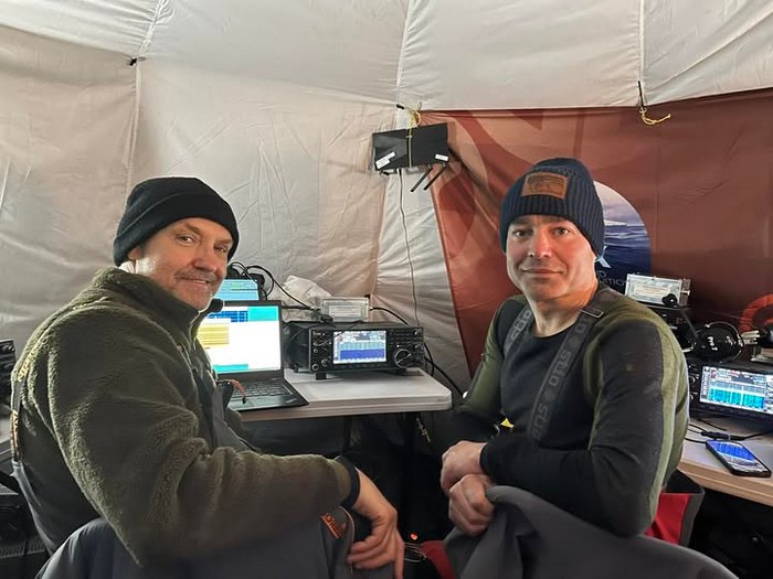 &laquo;Морські котики поводилися, мов величезні сторожові собаки&nbsp;&mdash; гарчали і&nbsp;кидалися на&nbsp;людей&raquo;: Вадим Івлєв повернувся з&nbsp;найнедоступнішого острова у&nbsp;світі