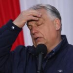 Орбан покидает венгерский парламент после сокрушительного поражения