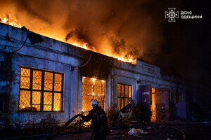 РФ нанесла удар по складу и портовым объектам в Одесской области: последствия атаки
