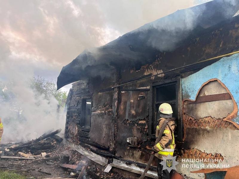 Руїни замість домівок, згорілі авто, є&nbsp;жертви: росія накрила Україну дронами, КАБами та&nbsp;артилерією