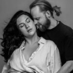 Зірка «Спіймати Кайдаша» вперше стане мамою: ніжні фото з чоловіком розчулили мережу